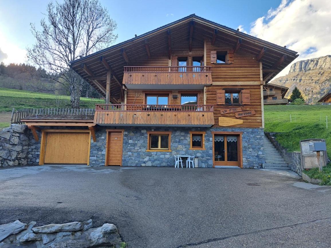 La Petite Anfiane Villa Le Grand-Bornand Exteriör bild